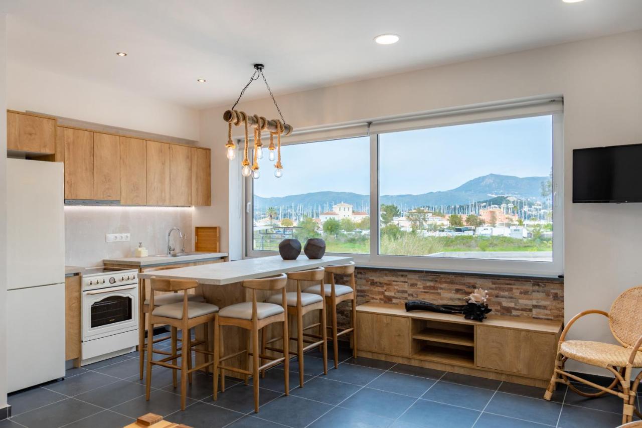Konstantino'S Corfu Marina View Apartment Kontokali Eksteriør bilde