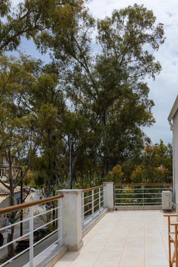 Konstantino'S Corfu Marina View Apartment Kontokali Eksteriør bilde